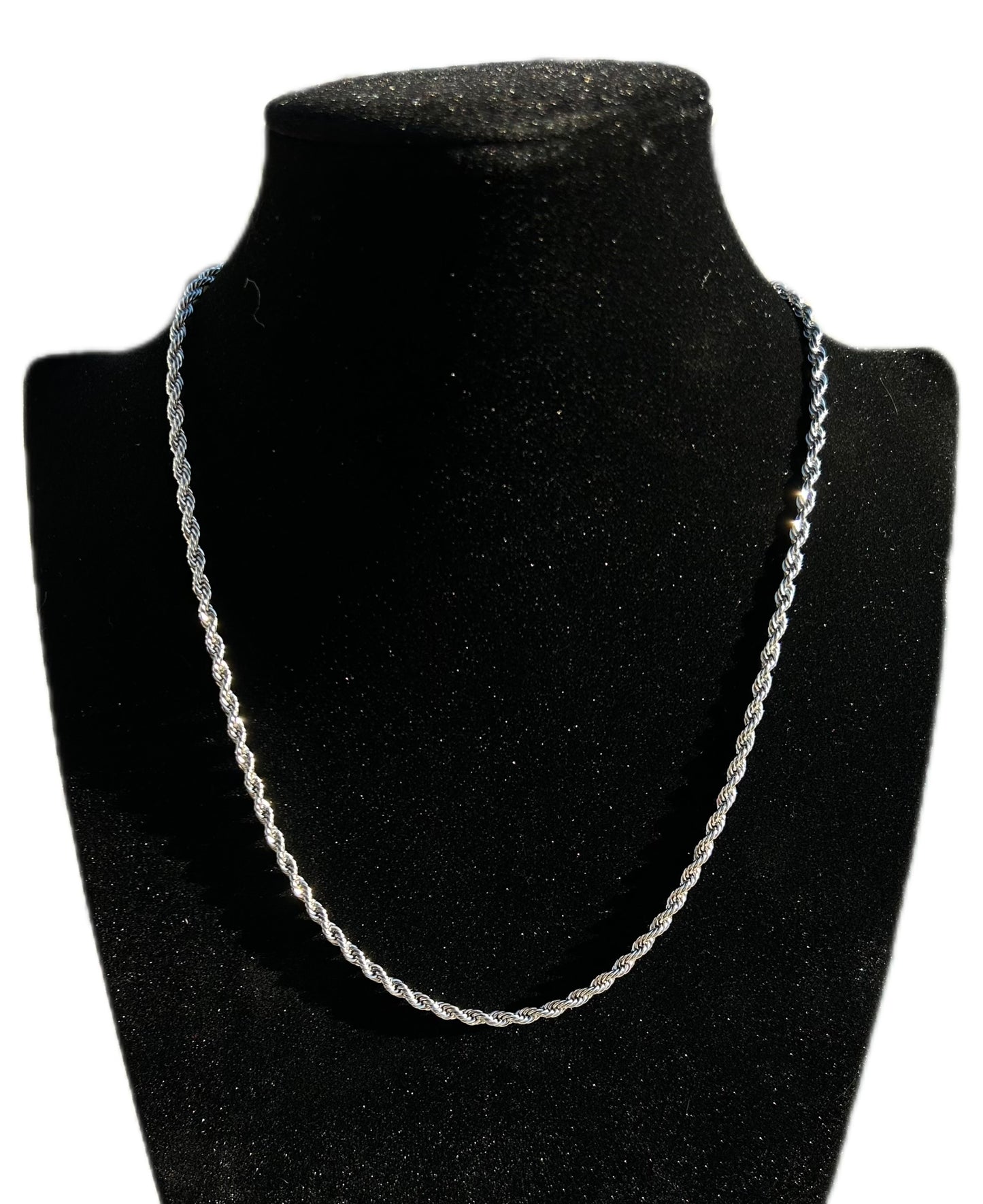 Collana in acciaio intrecciata