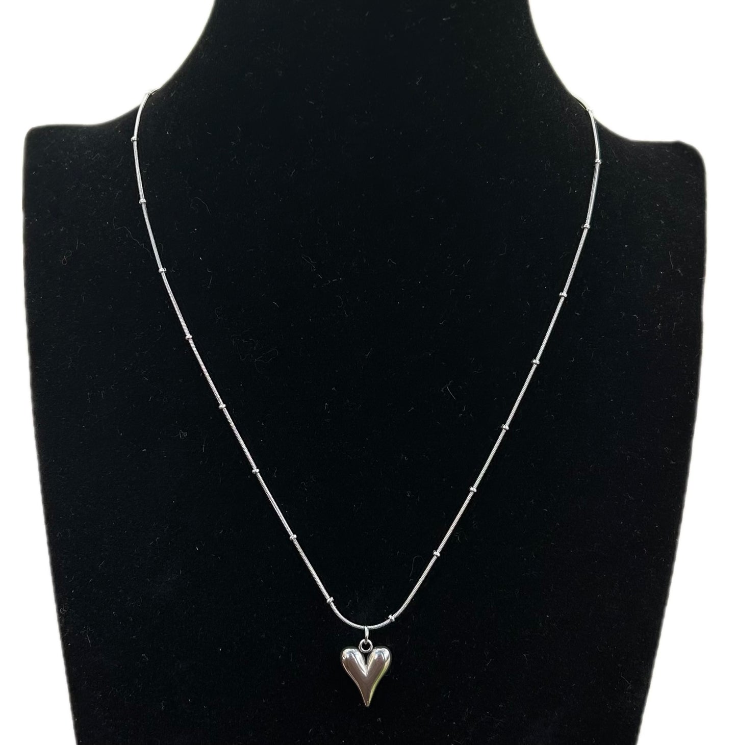 Collana cuore pendente in acciaio
